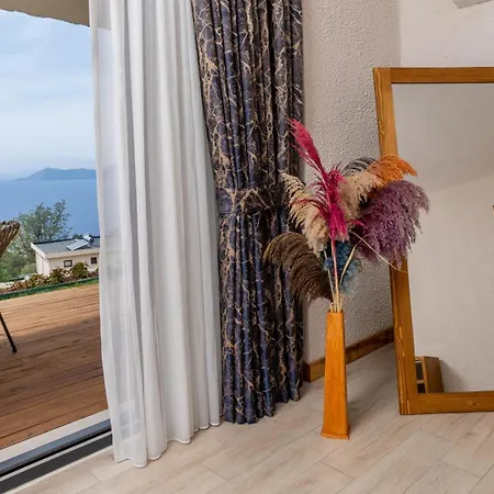 מלון Vista Del Faralya 3*