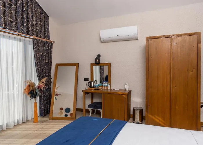 Vista Del Faralya Szálloda 3*
